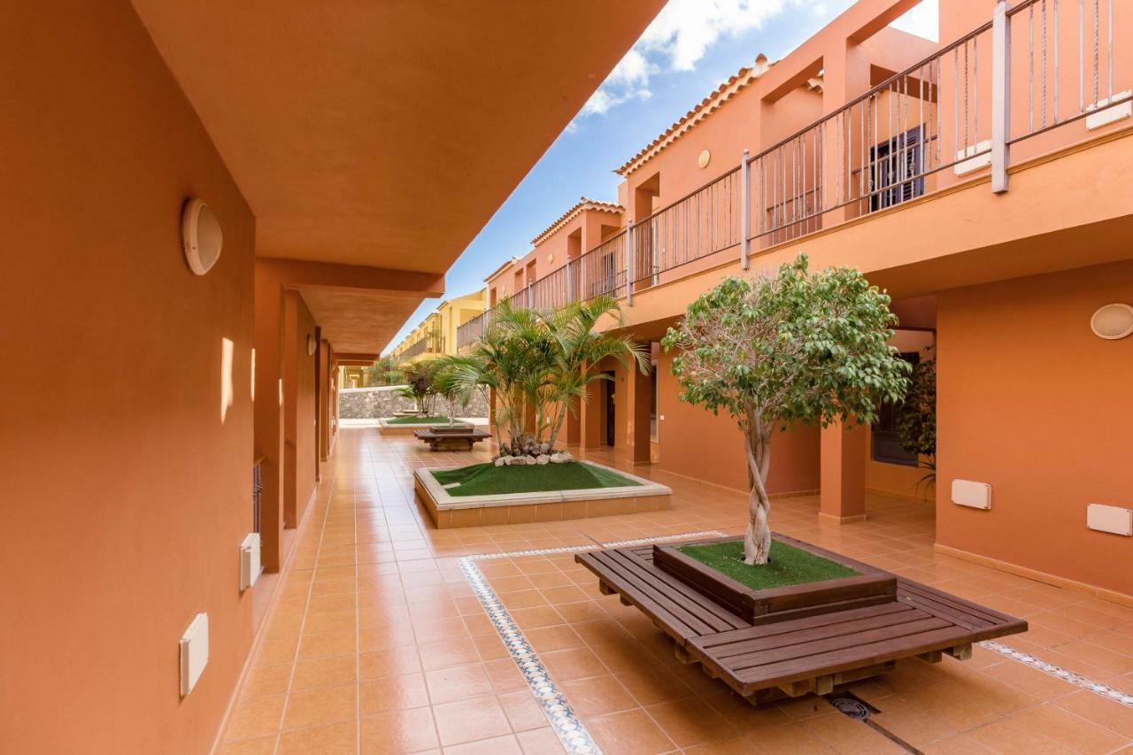 Tenerife Montana Amarilla لاس غاليتاس المظهر الخارجي الصورة